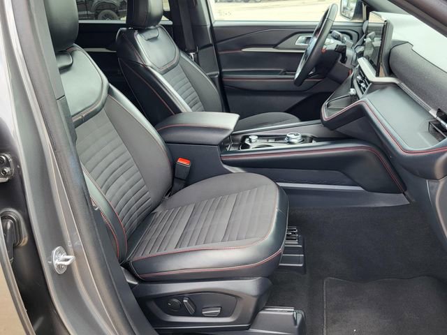 Certified 2025 Ford Explorer ST-Line w/ ST-Line Street Pack AWD/4WD image 26