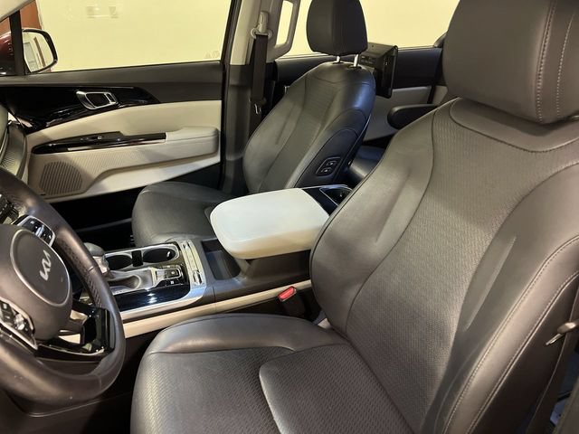 Used 2024 Kia Carnival SX Prestige FWD image 8