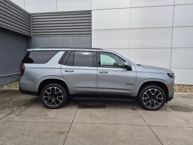 Used 2025 Chevrolet Tahoe RST AWD/4WD image 3