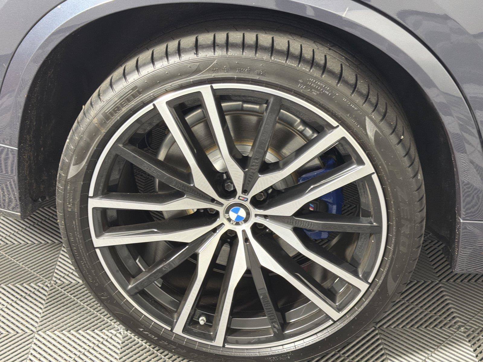 Used 2021 BMW X5 M50i w/ Premium Package AWD/4WD image 17