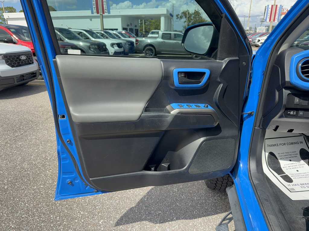 Used 2021 Toyota Tacoma SR5 image 8