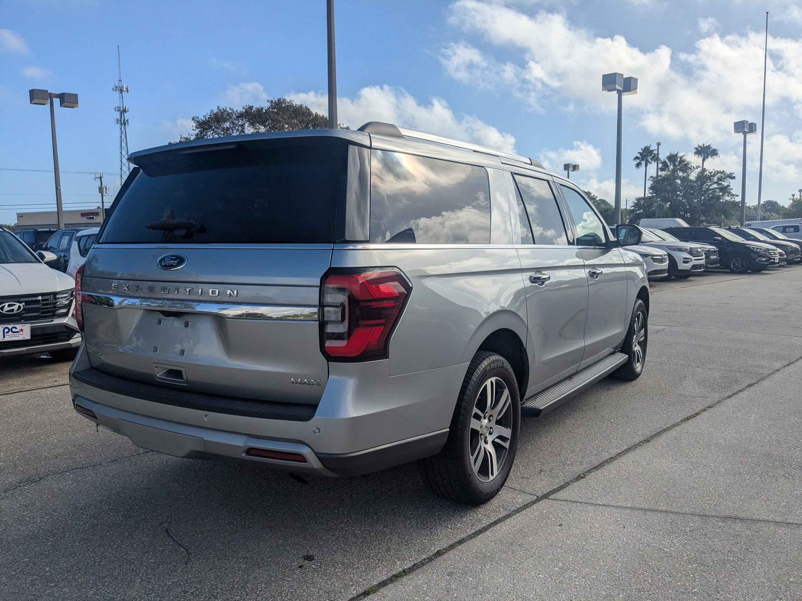 Certified 2024 Ford Expedition Max Limited image 5