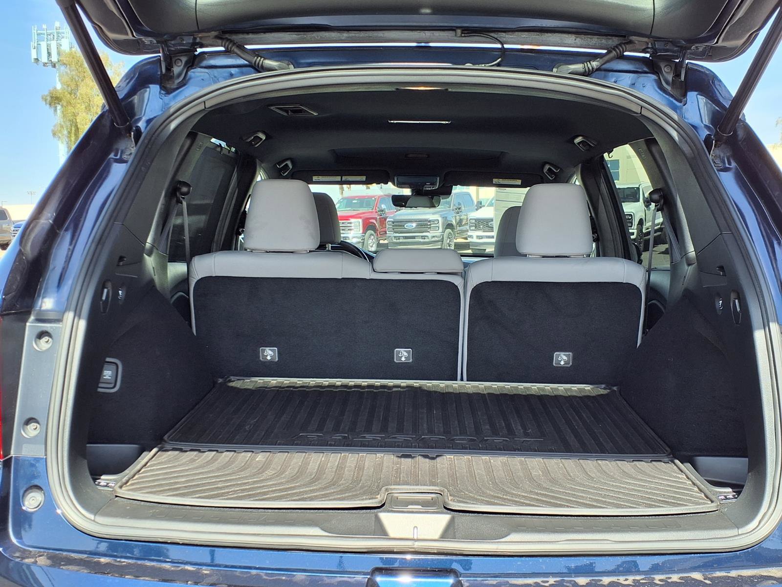 Used 2022 Honda Passport Elite image 16