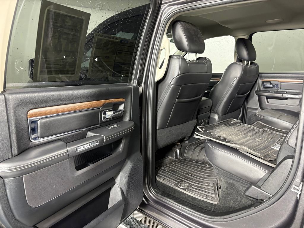 Used 2017 RAM 1500 Laramie w/ Convenience Group AWD/4WD image 27