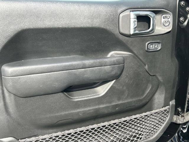 Used 2023 Jeep Wrangler Sport AWD/4WD image 18