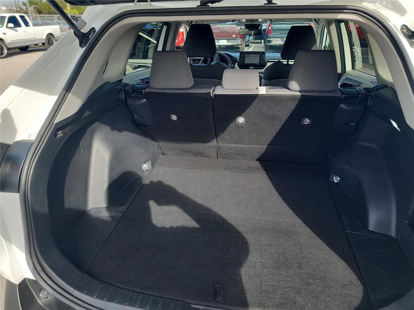 Used 2021 Toyota RAV4 XLE image 22