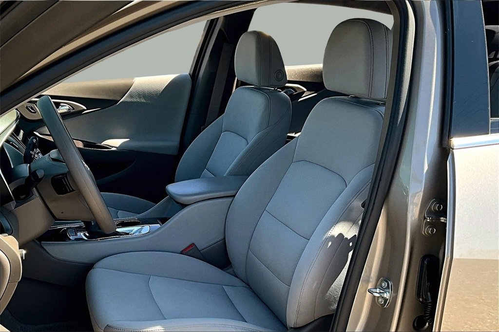 Used 2022 Chevrolet Malibu LS w/ Driver Confidence Package II image 25