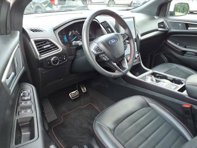 Certified 2024 Ford Edge ST-Line w/ Class II Trailer Tow Package AWD/4WD image 11