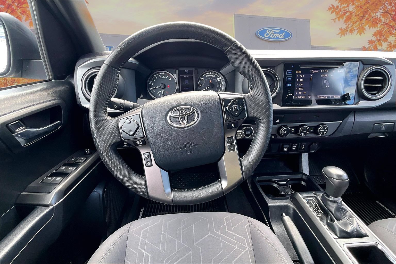 Used 2019 Toyota Tacoma TRD Off-Road AWD/4WD image 9