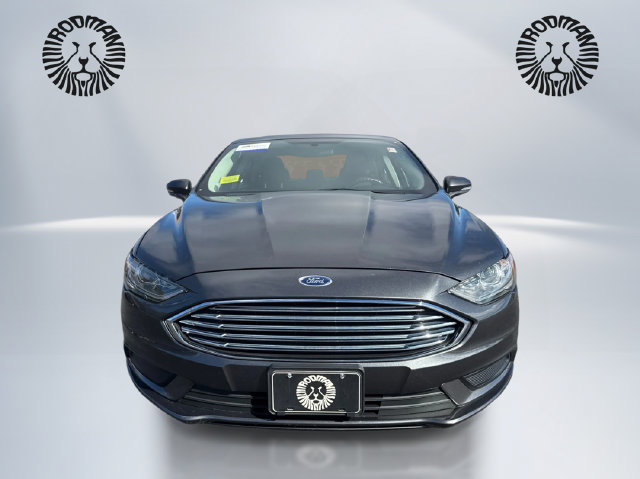 Certified 2017 Ford Fusion SE FWD image 2