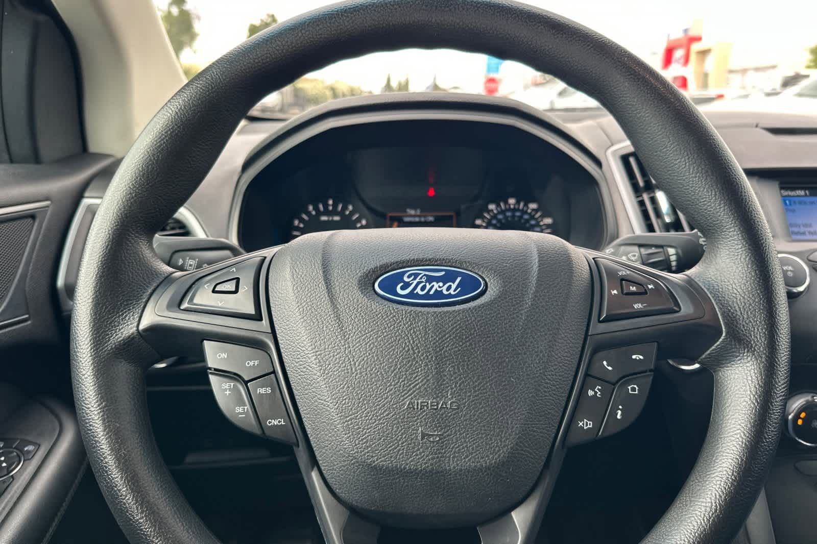 Certified 2019 Ford Edge SE w/ Cargo Accessory Package FWD image 24