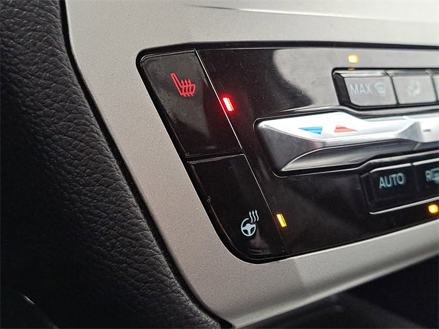 Certified 2022 Ford Explorer XLT w/ Equipment Group 202A image 15