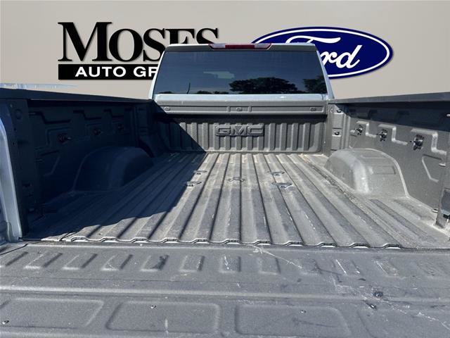 Used 2025 GMC Sierra 2500 SLE w/ SLE Value Package; AWD/4WD image 16