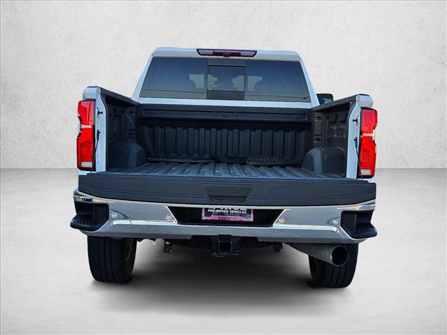 Used 2025 Chevrolet Silverado 2500 LTZ w/ LTZ Convenience Package AWD/4WD image 6