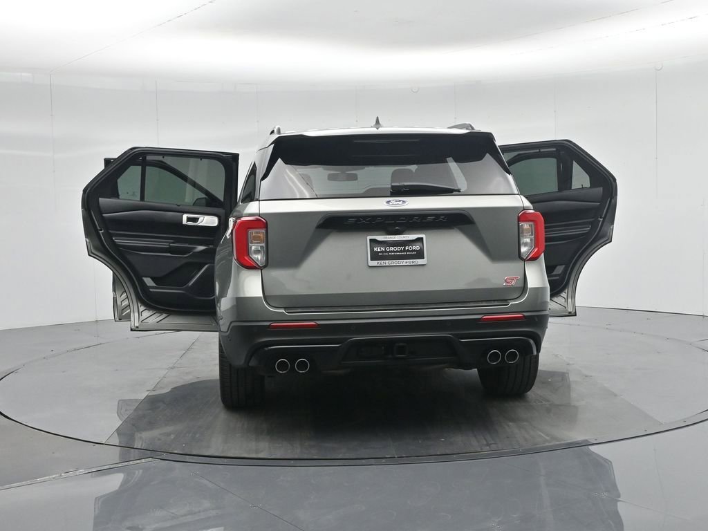 Certified 2020 Ford Explorer ST w/ ST Street Pack image 35