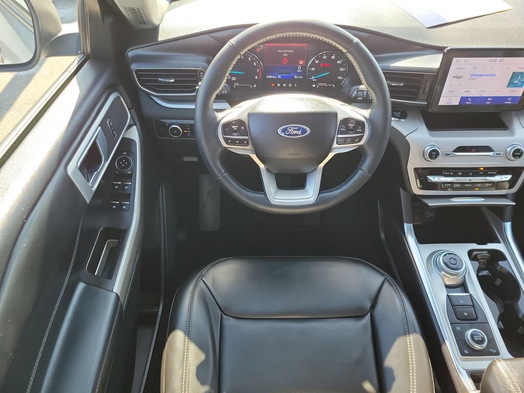 Certified 2024 Ford Explorer XLT w/ Equipment Group 202A AWD/4WD image 15