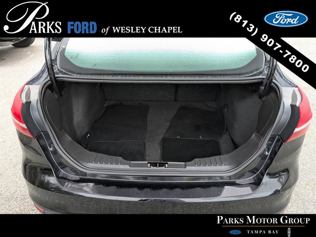 Certified 2016 Ford Focus SE image 9