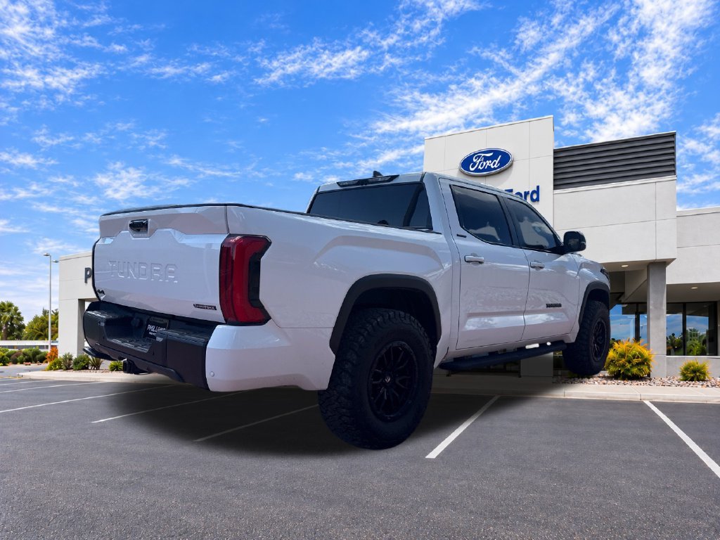 Used 2025 Toyota Tundra Limited AWD/4WD image 8