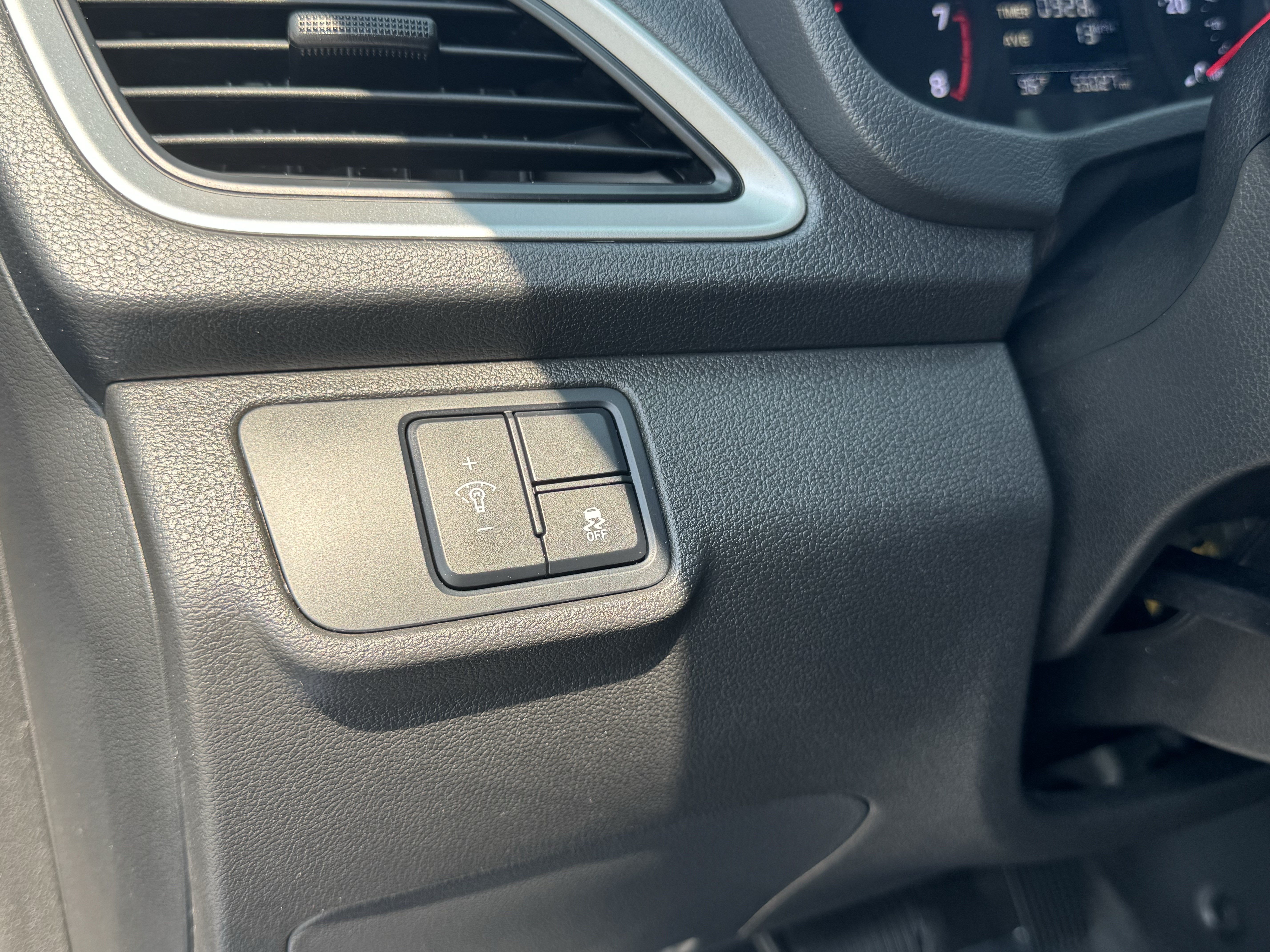 Used 2022 Hyundai Accent SE w/ Cargo Package FWD image 31