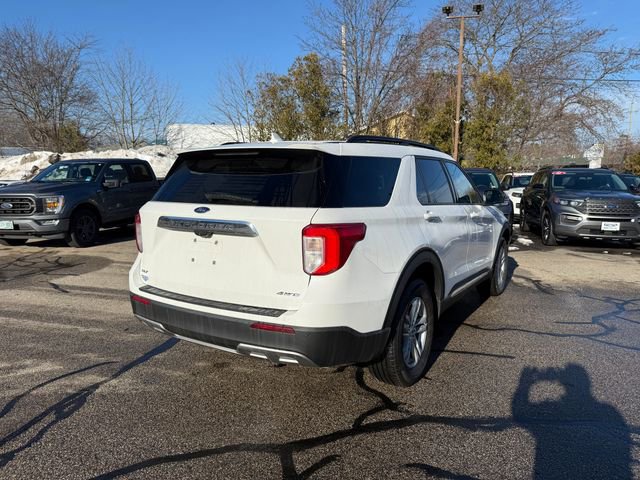 Certified 2022 Ford Explorer XLT w/ Equipment Group 202A image 6