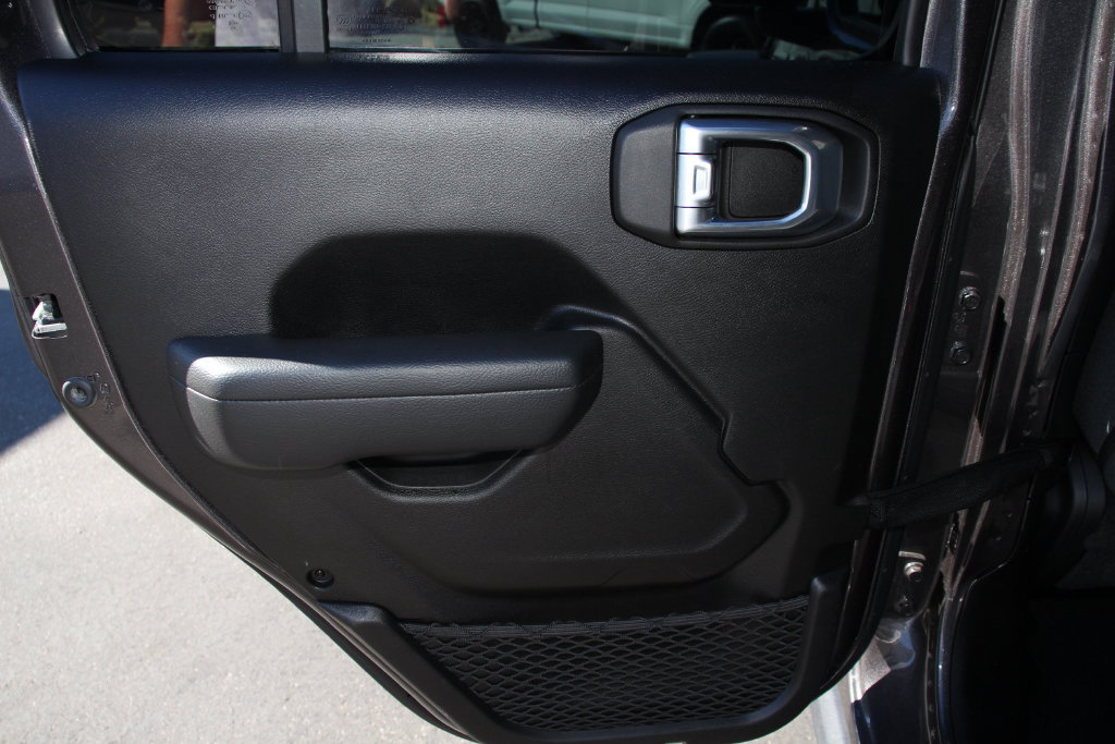 Used 2024 Jeep Wrangler Unlimited Sport AWD/4WD image 21