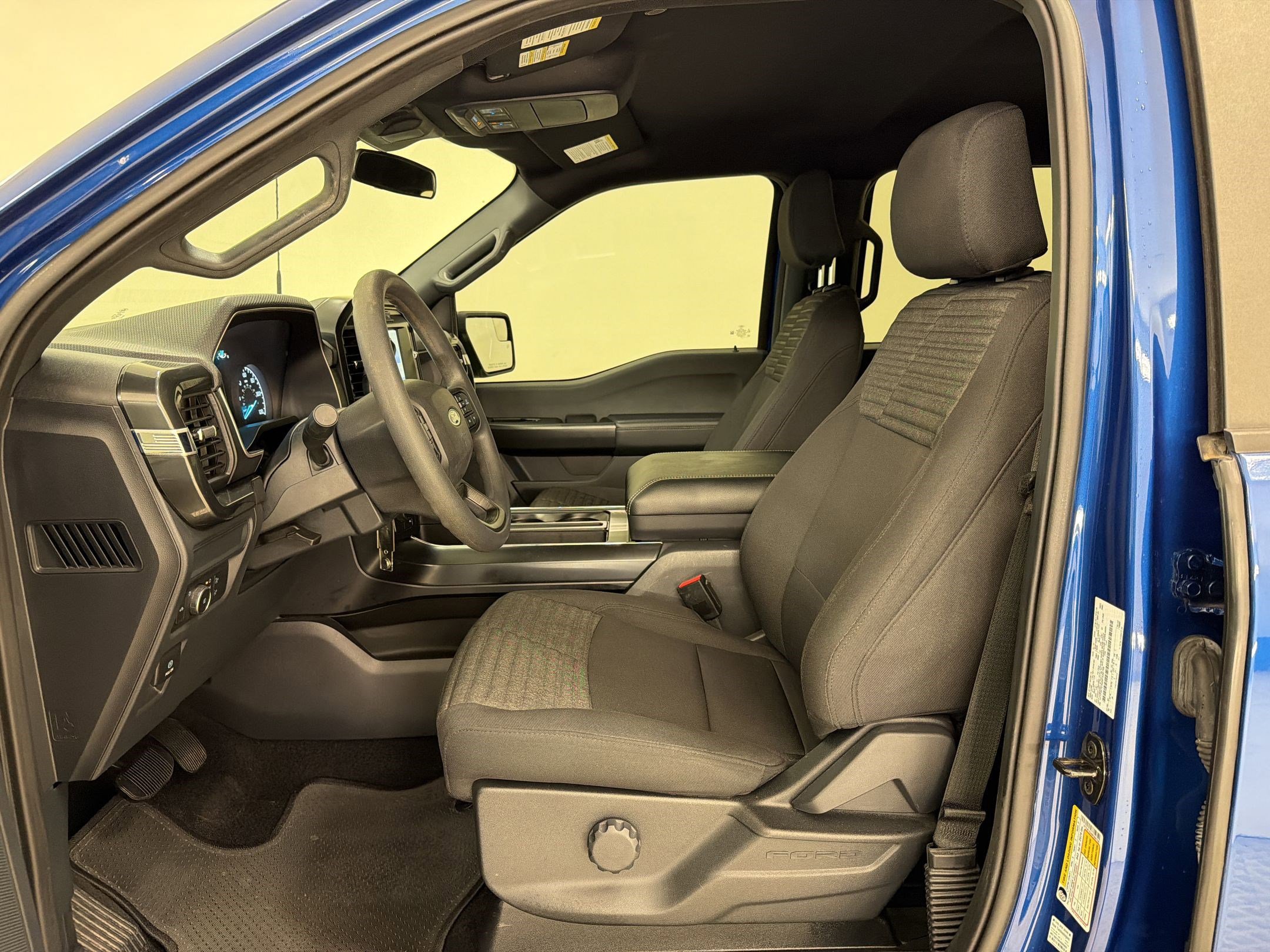 Certified 2022 Ford F150 XL w/ STX Appearance Package AWD/4WD image 5