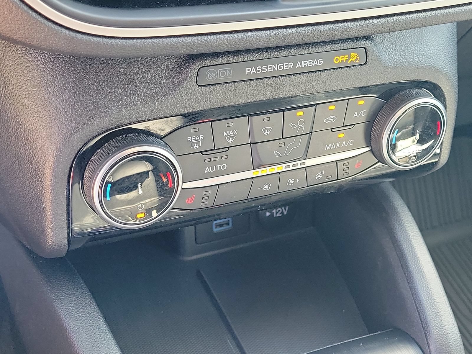 Certified 2022 Ford Escape SEL FWD image 26