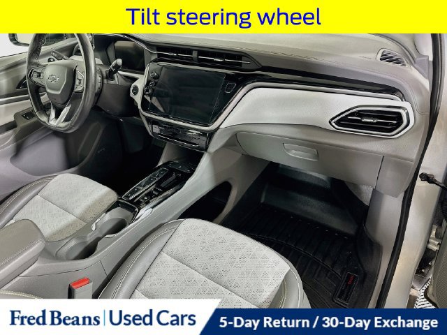 Used 2022 Chevrolet Bolt EUV Premier w/ Sun & Sound Package FWD image 35