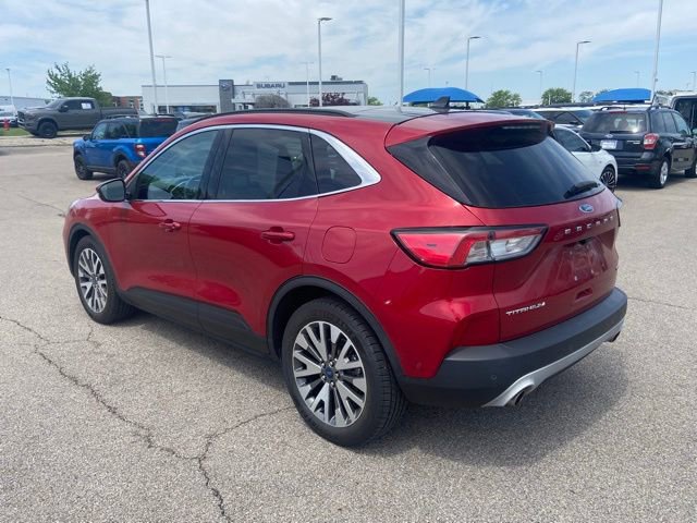 Certified 2020 Ford Escape Titanium FWD image 2