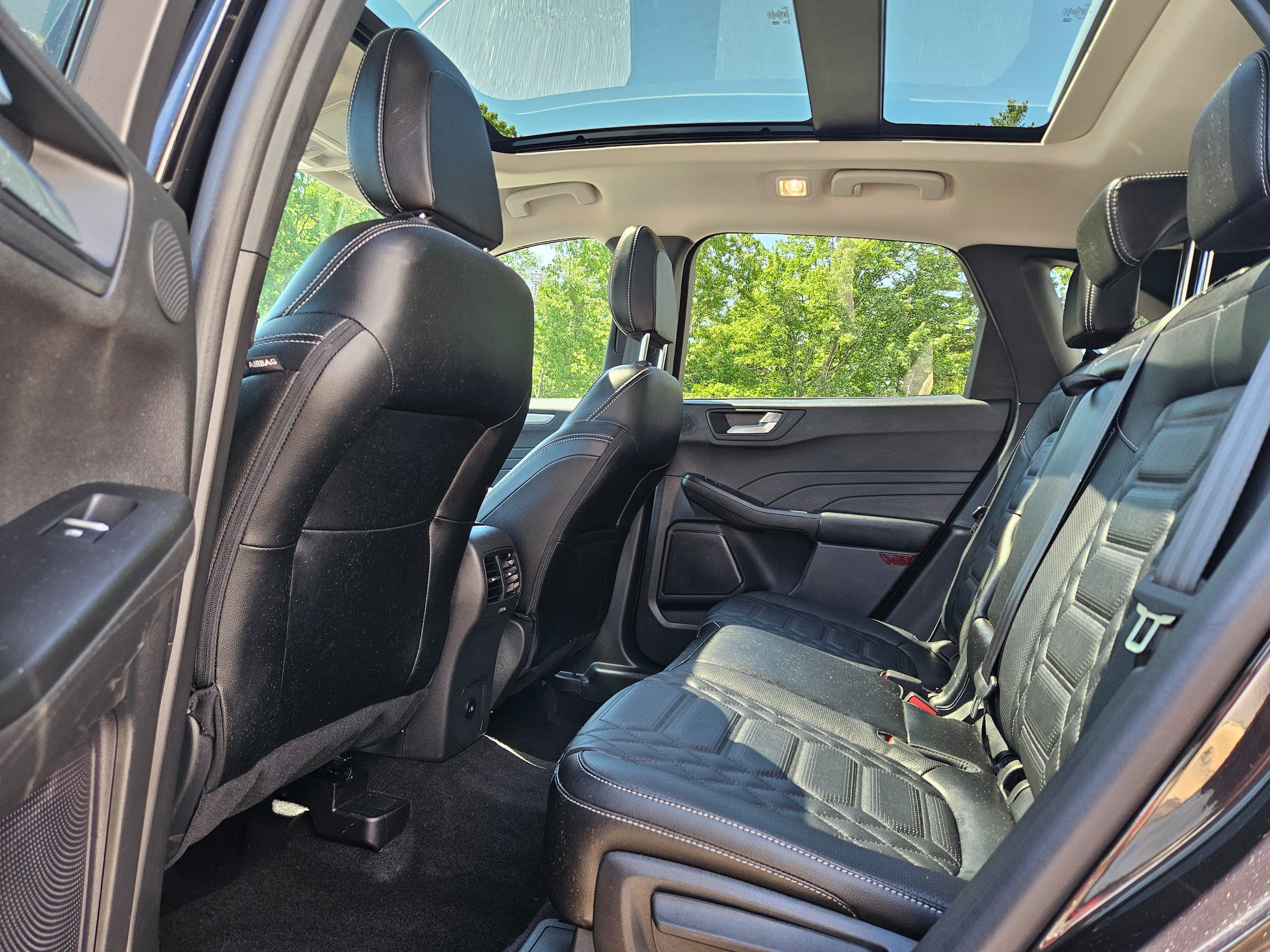 Certified 2024 Ford Escape Platinum w/ Premium Technology Package AWD/4WD image 11