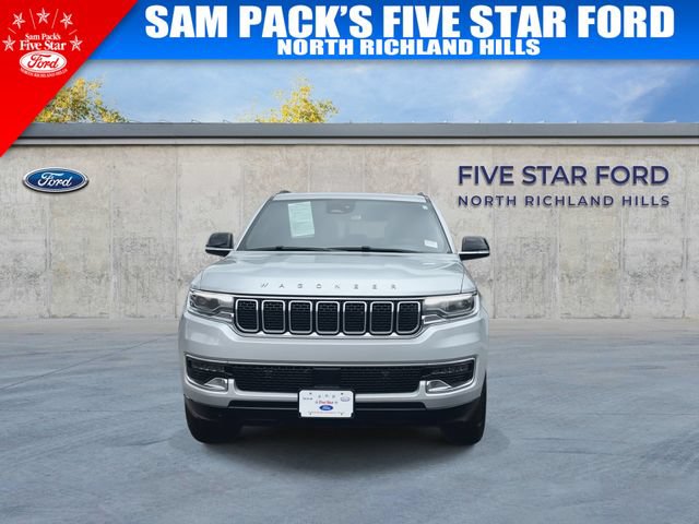 Used 2024 Jeep Wagoneer 4WD w/ Premium Group I image 3