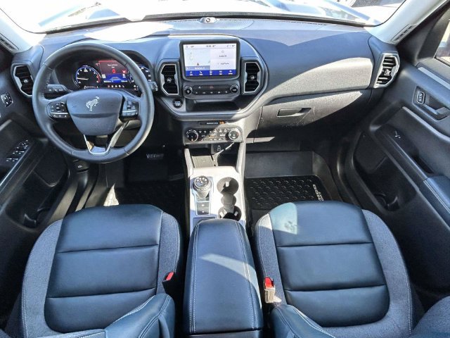 Certified 2024 Ford Bronco Sport Outer Banks w/ Tech Package AWD/4WD image 4