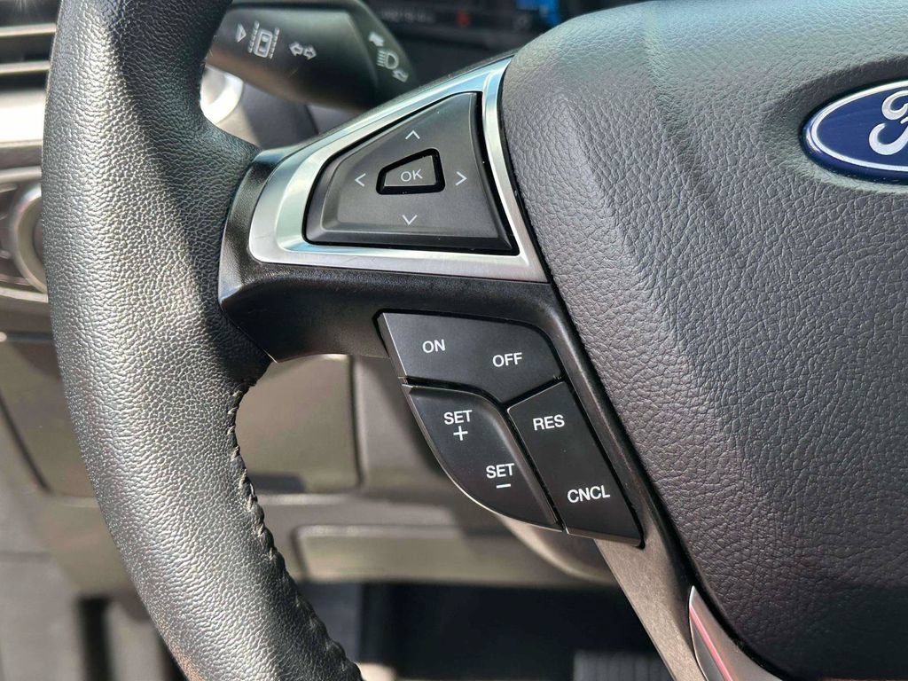 Certified 2024 Ford Edge SEL AWD/4WD image 22