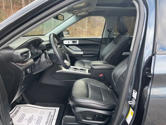Certified 2023 Ford Explorer Limited w/ Limited Technology Package image 11