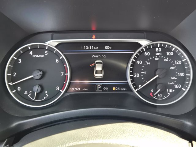Used 2024 Nissan Sentra SR FWD image 25