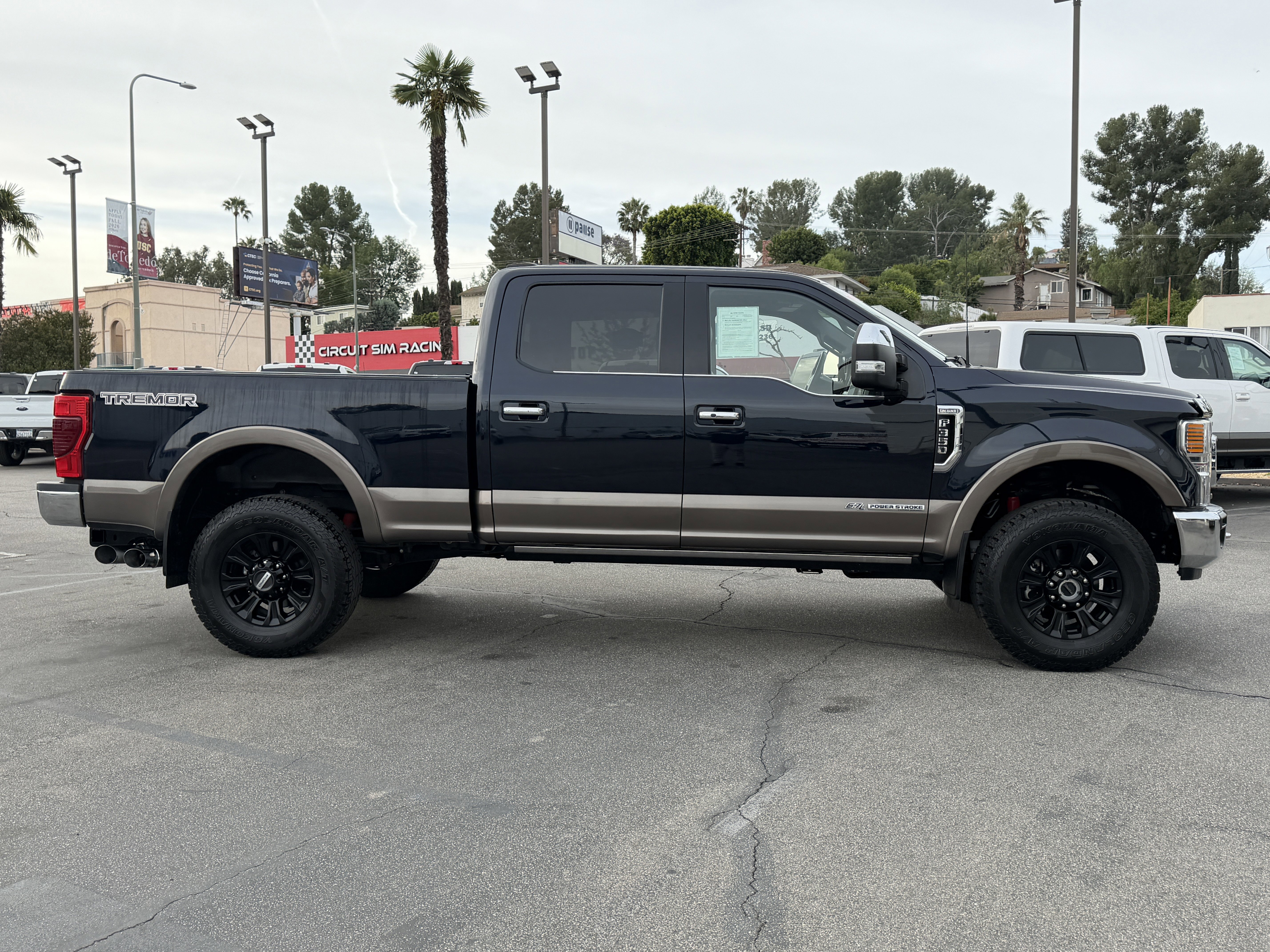 Certified 2022 Ford F350 King Ranch w/ Tremor Off-Road Package AWD/4WD image 6