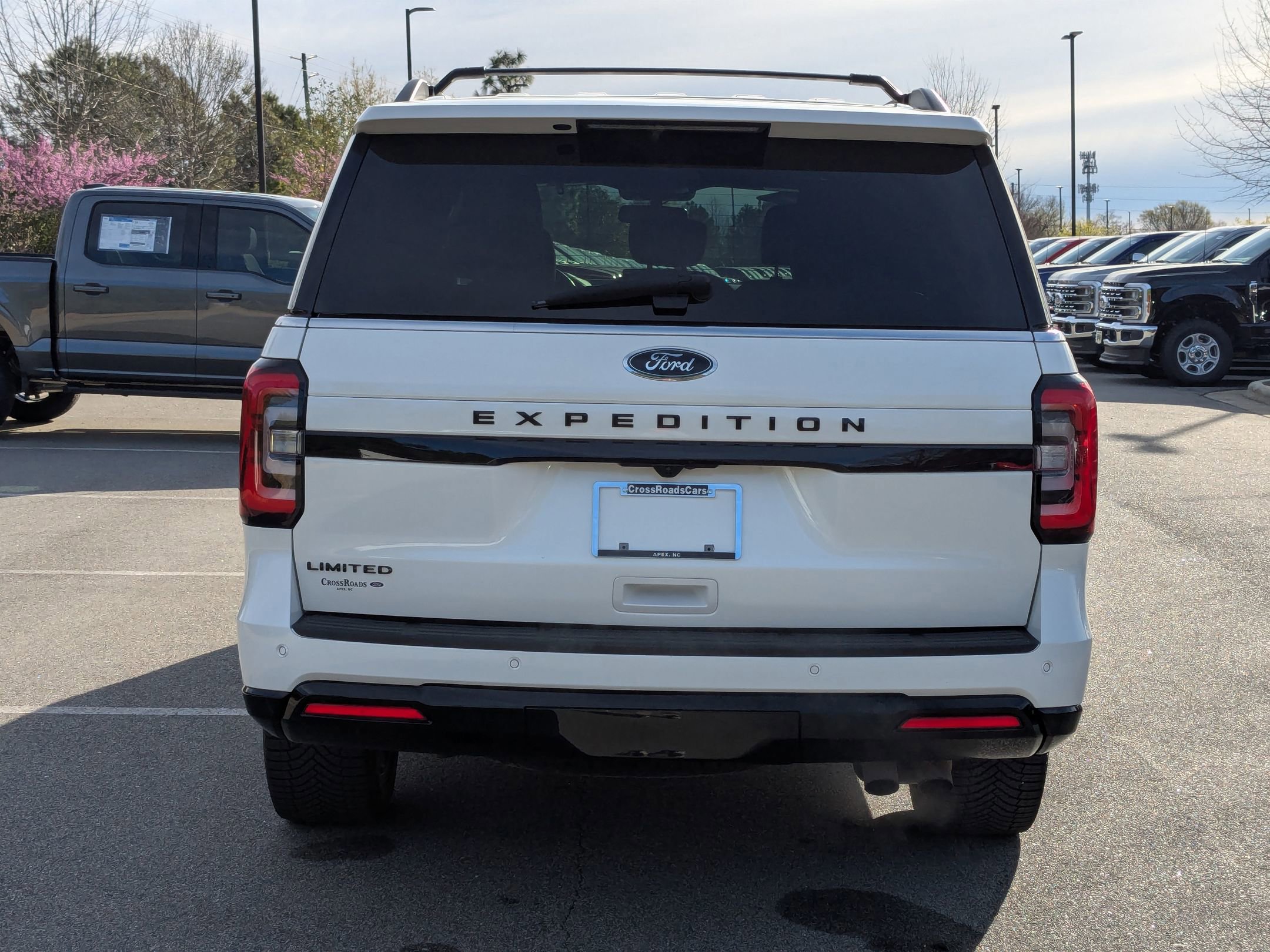 Certified 2022 Ford Expedition Limited image 4