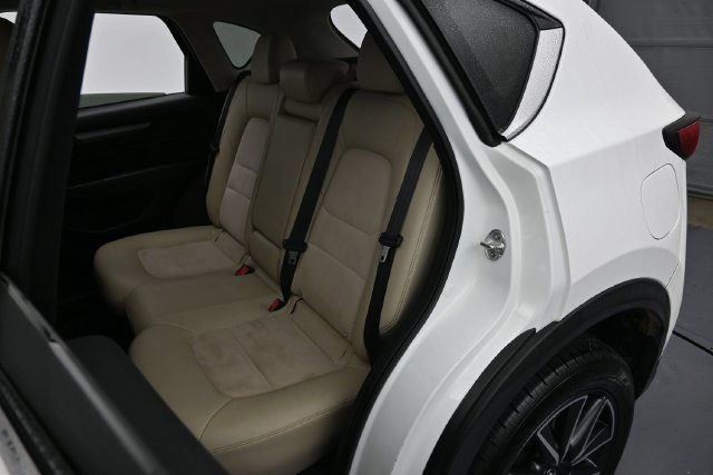 Used 2018 MAZDA CX-5 Touring w/ Preferred Equipment Package FWD image 27