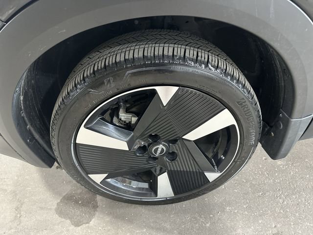 Used 2025 Nissan Kicks SR AWD/4WD image 22