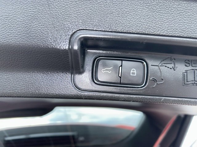 Certified 2022 Ford Explorer XLT w/ Equipment Group 202A image 14