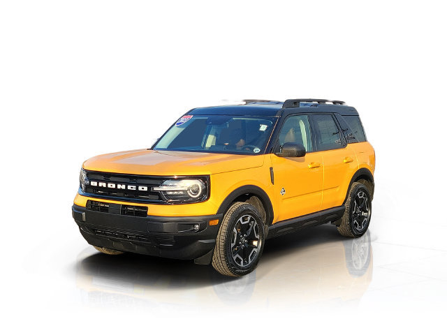 Certified 2023 Ford Bronco Sport Outer Banks w/ Tech Package AWD/4WD image 3
