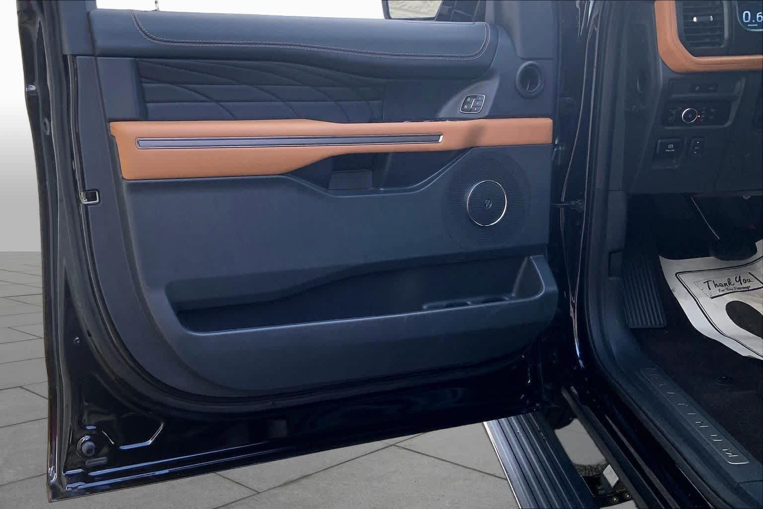 Certified 2023 Ford Expedition Platinum RWD image 22