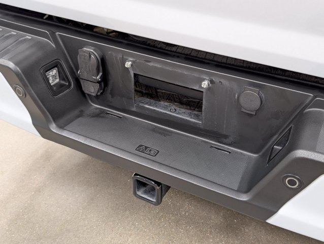 Certified 2022 Ford F150 Lariat w/ Equipment Group 502A High AWD/4WD image 31
