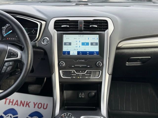 Certified 2020 Ford Fusion SE image 38