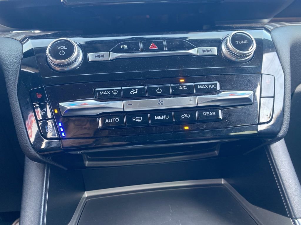 Certified 2024 Ford Explorer Limited image 39