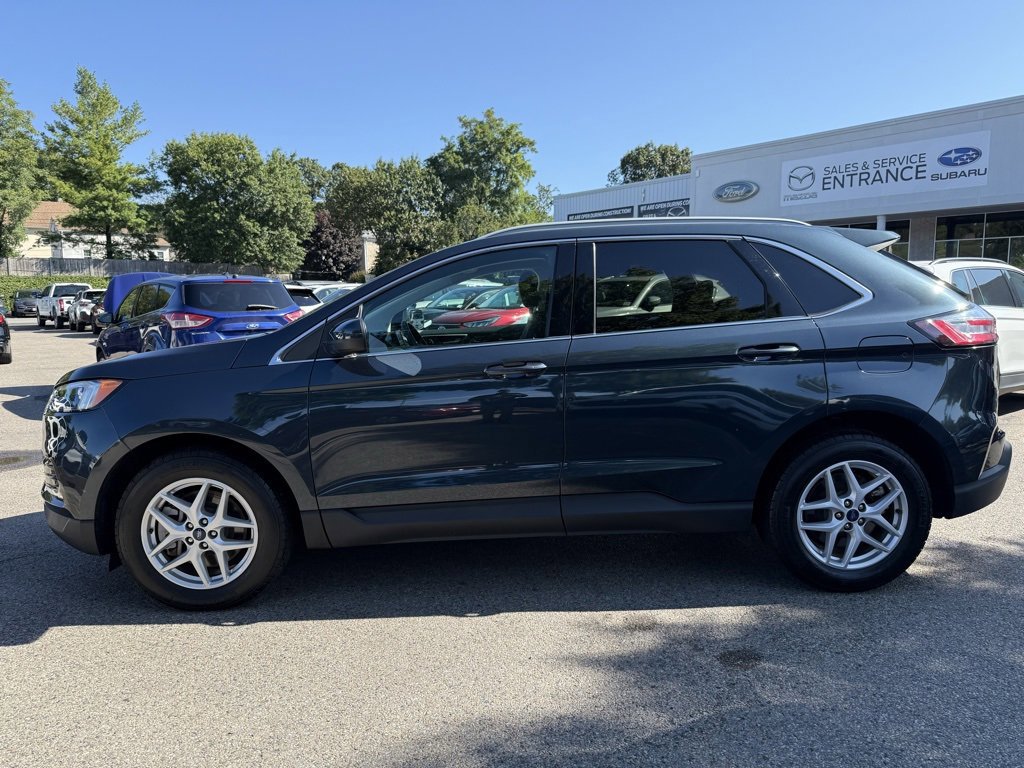 Certified 2022 Ford Edge SEL w/ Convenience Package image 2