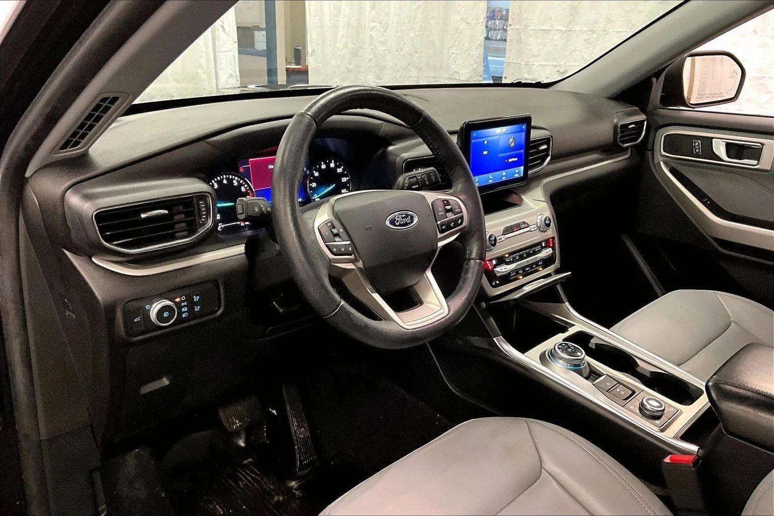 Certified 2021 Ford Explorer XLT w/ Equipment Group 202A image 12