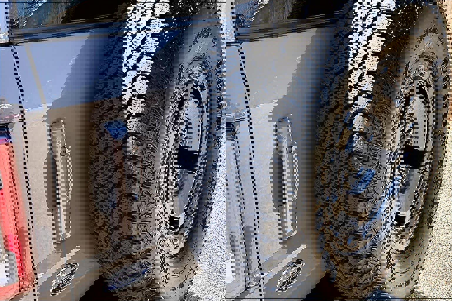 Certified 2025 Ford Bronco Outer Banks w/ Sasquatch Package image 13