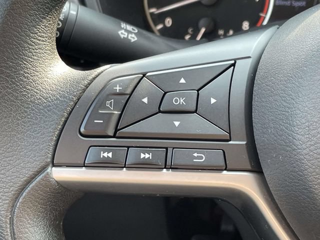 Used 2025 Nissan Altima 2.5 SV FWD image 19