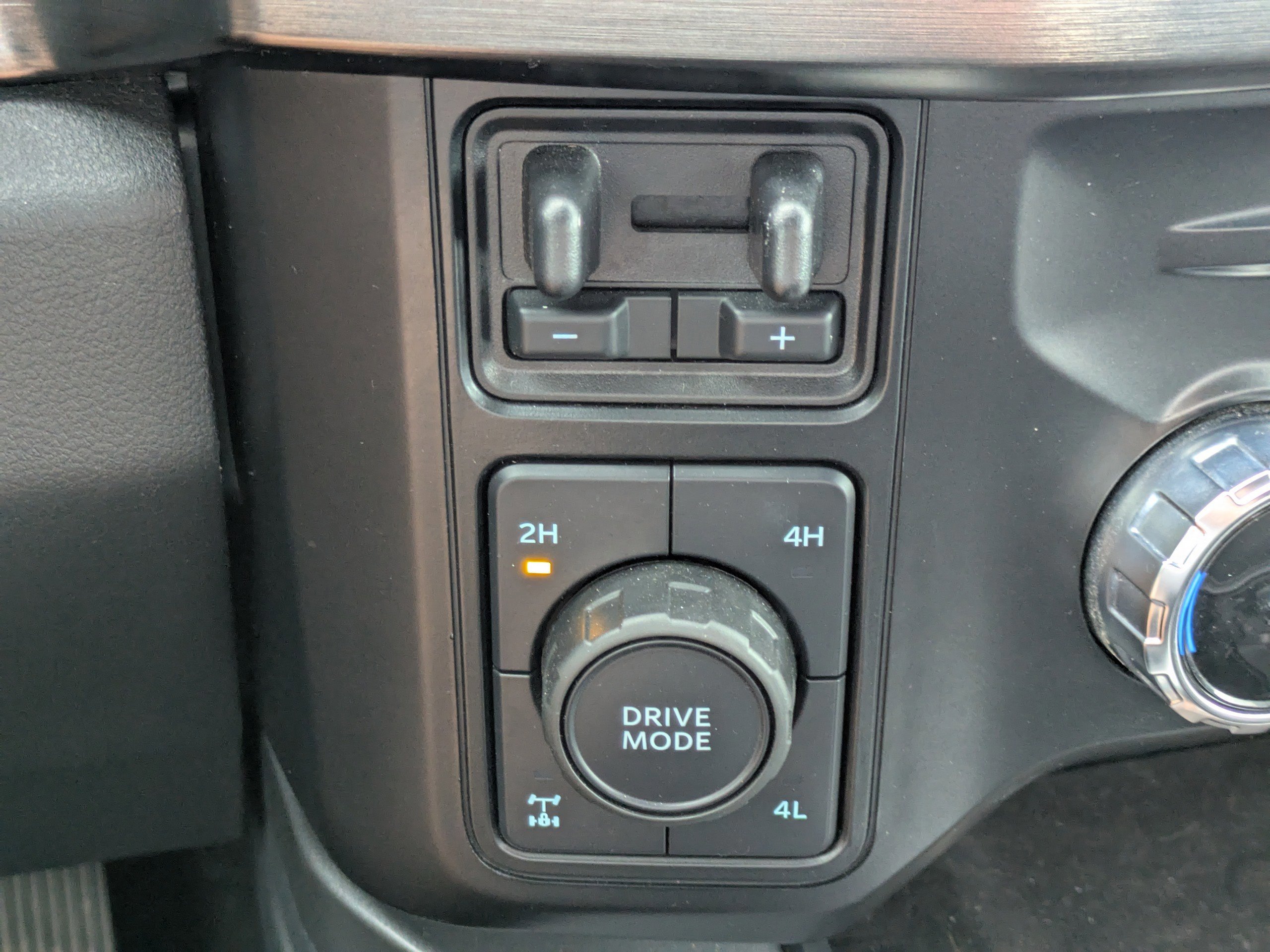 Certified 2023 Ford F250 Lariat w/ Tow Technology Package image 28